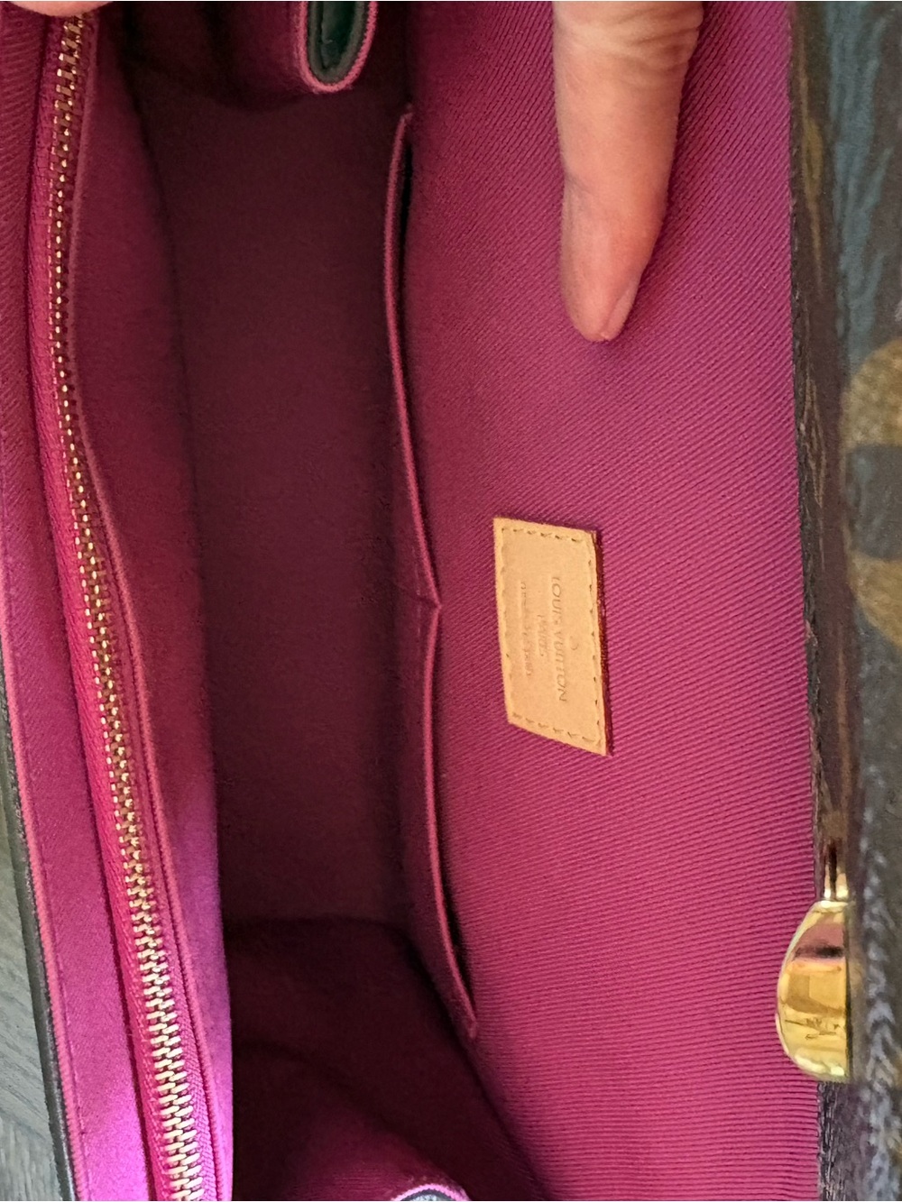 Louis Vuitton Monogram Cluny BB Bag with Pink Strap like new! - Picture 8 of 11